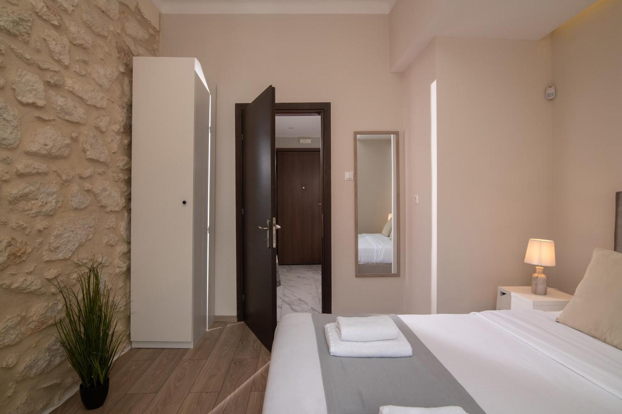 The Central Boutique Apartments Heraklion Exterior foto